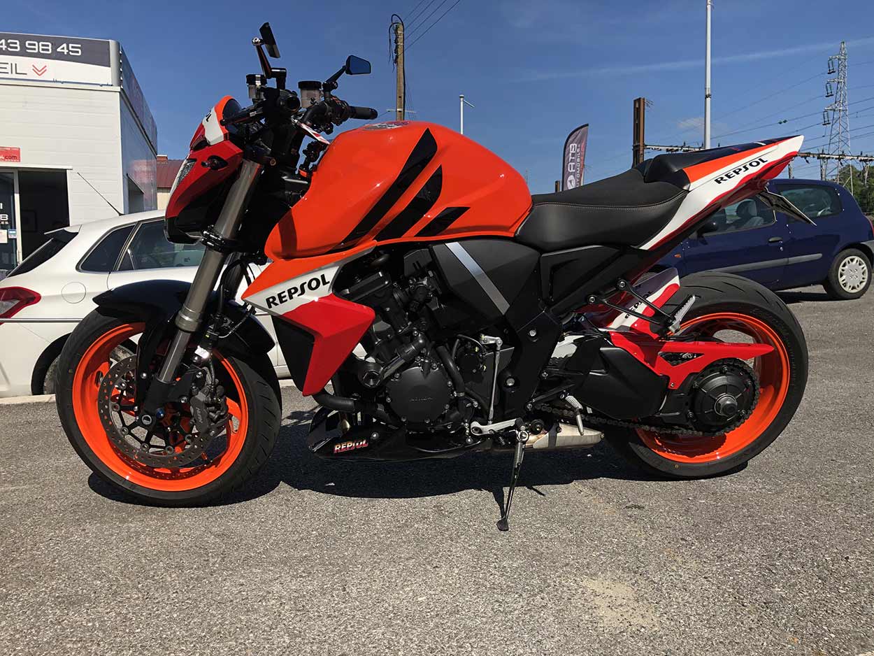 Carrosserie Anglet, Carrosserie Bayonne, Carrosserie Biarritz, Marbre moto Anglet, Marbre moto Bayonne, Marbre moto Biarritz, Peinture auto, Peinture auto Bayonne, Peinture auto Biarritz, Peinture moto Anglet, Peinture moto Bayonne, Peinture moto Biarritz, Redressage moto Anglet, Redressage moto Bayonne, Redressage moto Biarritz, Restauration voiture ancienne Anglet, Restauration voiture ancienne Bayonne, Restauration voiture ancienne Biarritz