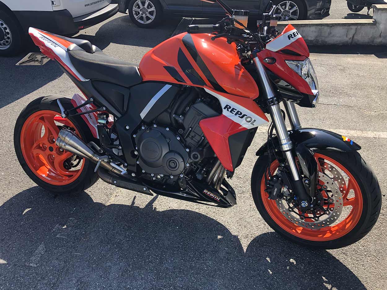 Carrosserie Anglet, Carrosserie Bayonne, Carrosserie Biarritz, Marbre moto Anglet, Marbre moto Bayonne, Marbre moto Biarritz, Peinture auto, Peinture auto Bayonne, Peinture auto Biarritz, Peinture moto Anglet, Peinture moto Bayonne, Peinture moto Biarritz, Redressage moto Anglet, Redressage moto Bayonne, Redressage moto Biarritz, Restauration voiture ancienne Anglet, Restauration voiture ancienne Bayonne, Restauration voiture ancienne Biarritz